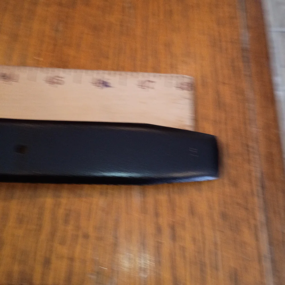 Source Unknown Black Leather Belt with Silver Buckle